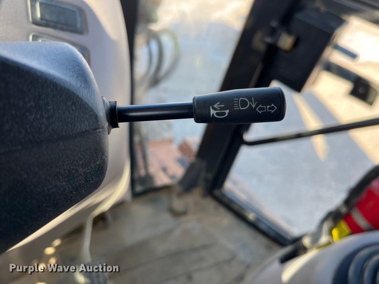 image for item MW9438 2005 Case 590 Super M Series 2  backhoe