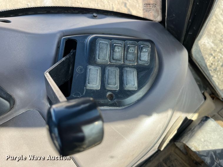 image for item MW9438 2005 Case 590 Super M Series 2  backhoe