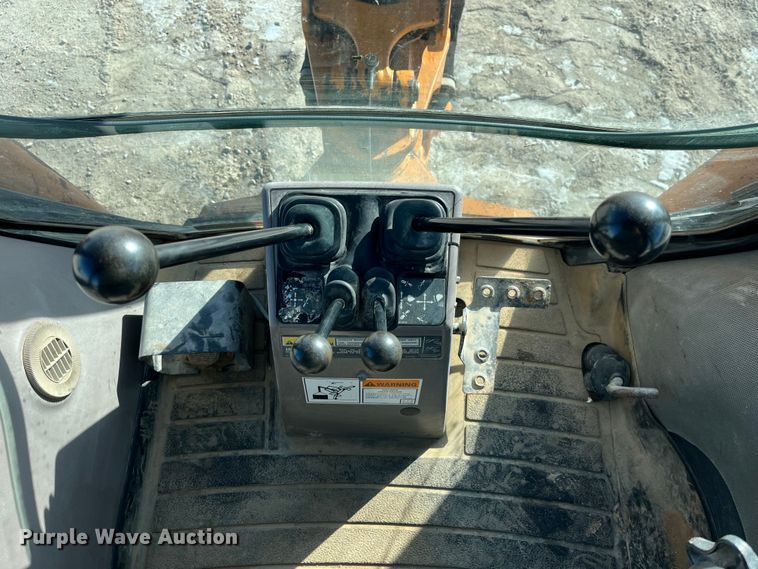 image for item MW9438 2005 Case 590 Super M Series 2  backhoe