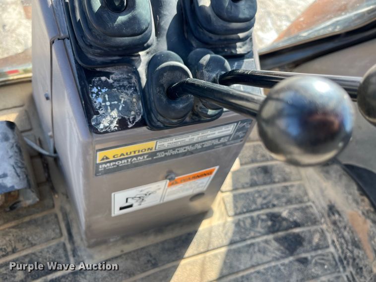 image for item MW9438 2005 Case 590 Super M Series 2  backhoe