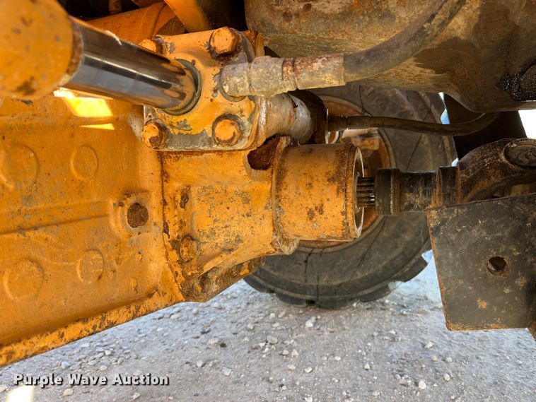 image for item MW9438 2005 Case 590 Super M Series 2  backhoe