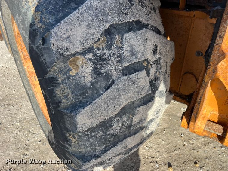 image for item MW9438 2005 Case 590 Super M Series 2  backhoe