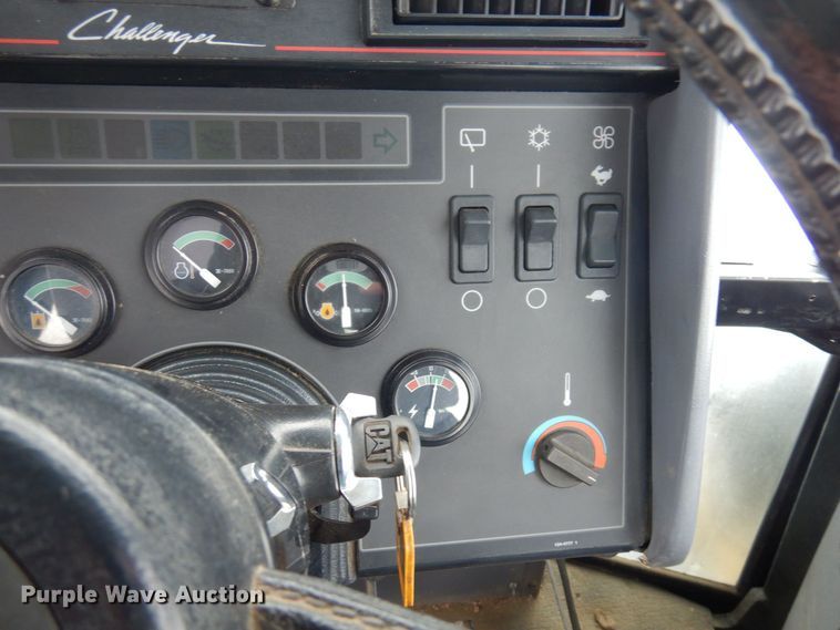 image for item AF9335 1996 Caterpillar Challenger 75C  tractor
