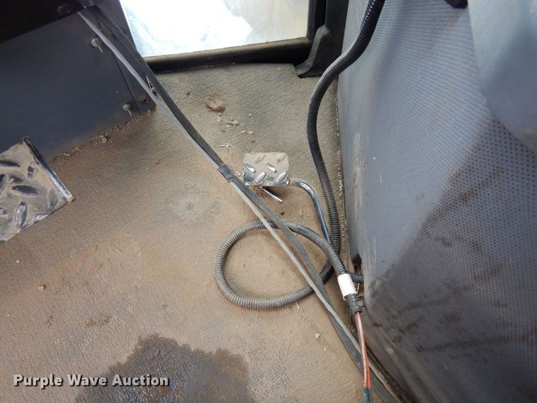 image for item AF9335 1996 Caterpillar Challenger 75C  tractor