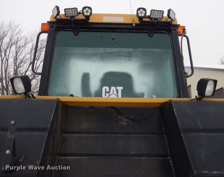 image for item AF9335 1996 Caterpillar Challenger 75C  tractor