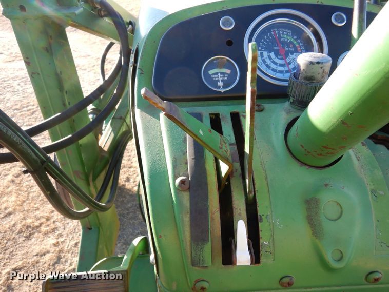 image for item DF8283 1962 John Deere 2010  tractor