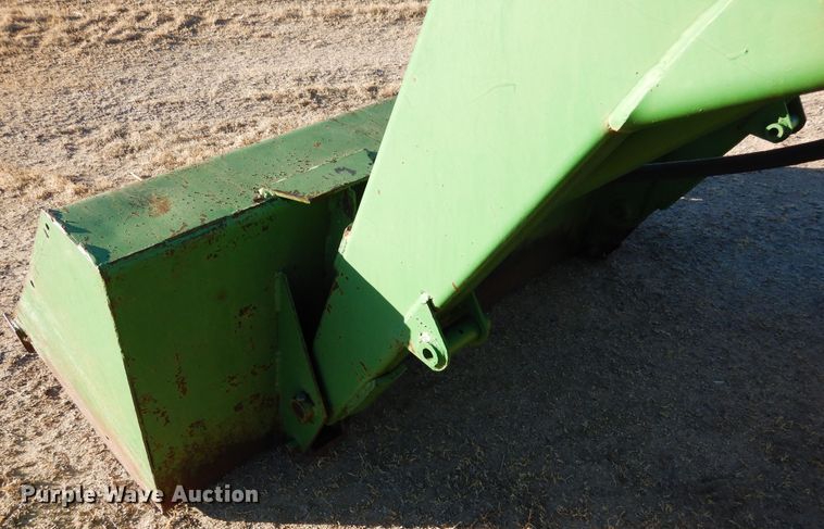 image for item DF8283 1962 John Deere 2010  tractor