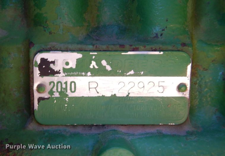 image for item DF8283 1962 John Deere 2010  tractor