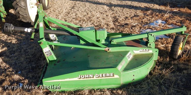image for item DF8283 1962 John Deere 2010  tractor