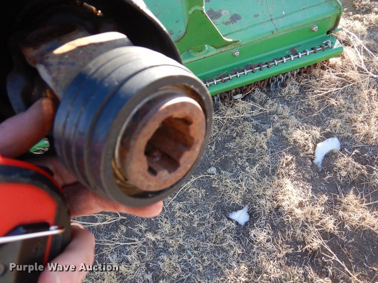 image for item DF8283 1962 John Deere 2010  tractor