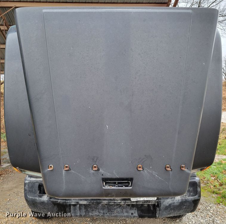 image for item DM8164 1990 Freightliner FLD  fertilizer delivery truck