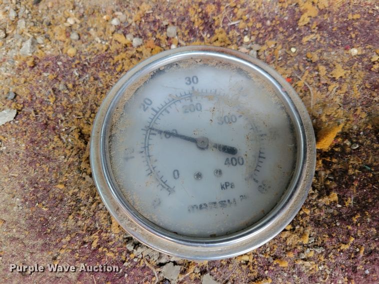 image for item DM8164 1990 Freightliner FLD  fertilizer delivery truck