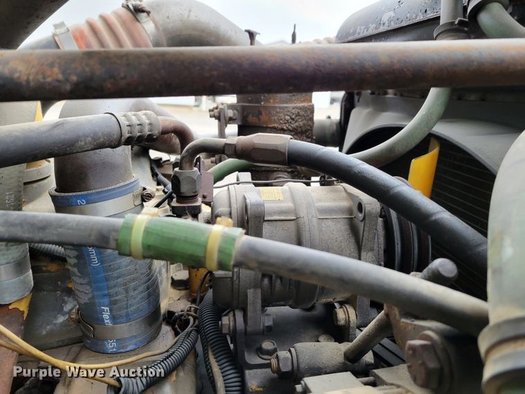 image for item DM8164 1990 Freightliner FLD  fertilizer delivery truck