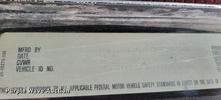 image for item DM8164 1990 Freightliner FLD  fertilizer delivery truck