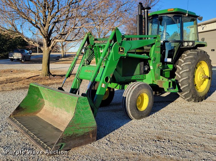 image for item DM8175 1990 John Deere 4055  tractor
