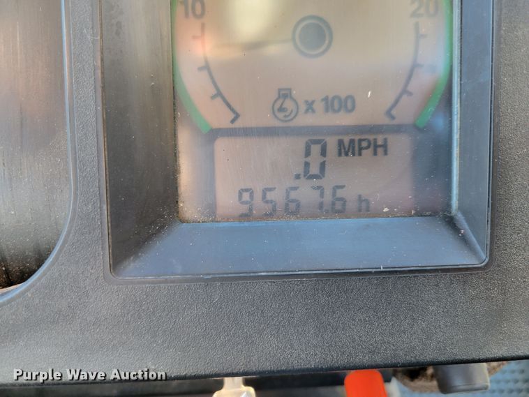 image for item DM8175 1990 John Deere 4055  tractor