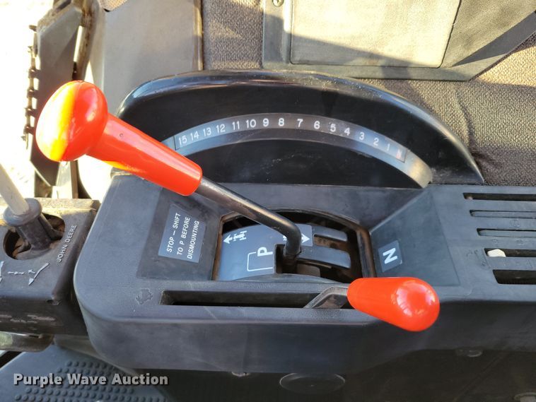 image for item DM8175 1990 John Deere 4055  tractor