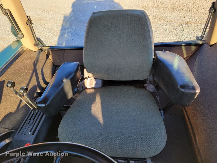 image for item DM8175 1990 John Deere 4055  tractor