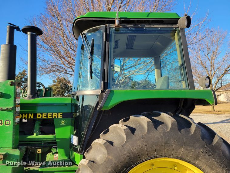 image for item DM8175 1990 John Deere 4055  tractor