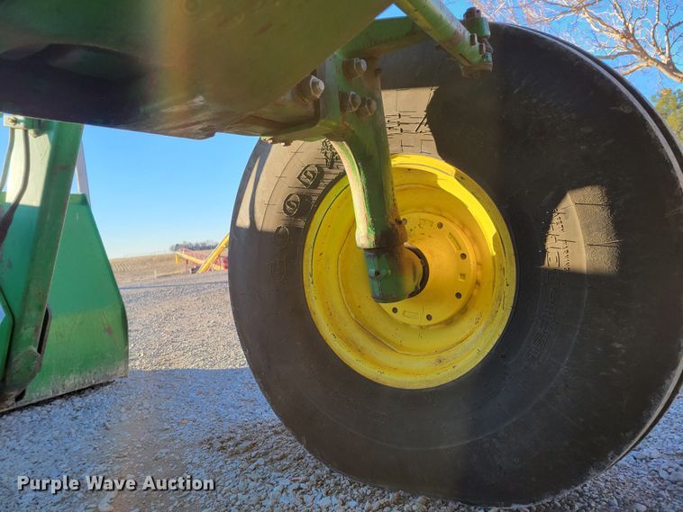 image for item DM8175 1990 John Deere 4055  tractor