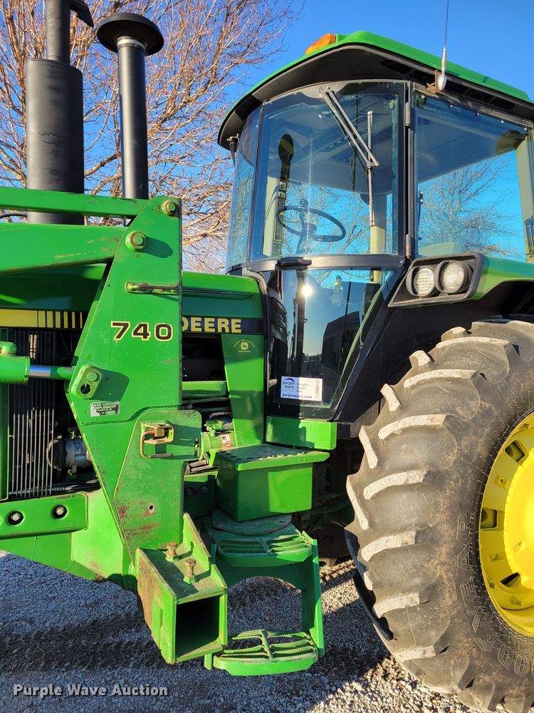 image for item DM8175 1990 John Deere 4055  tractor