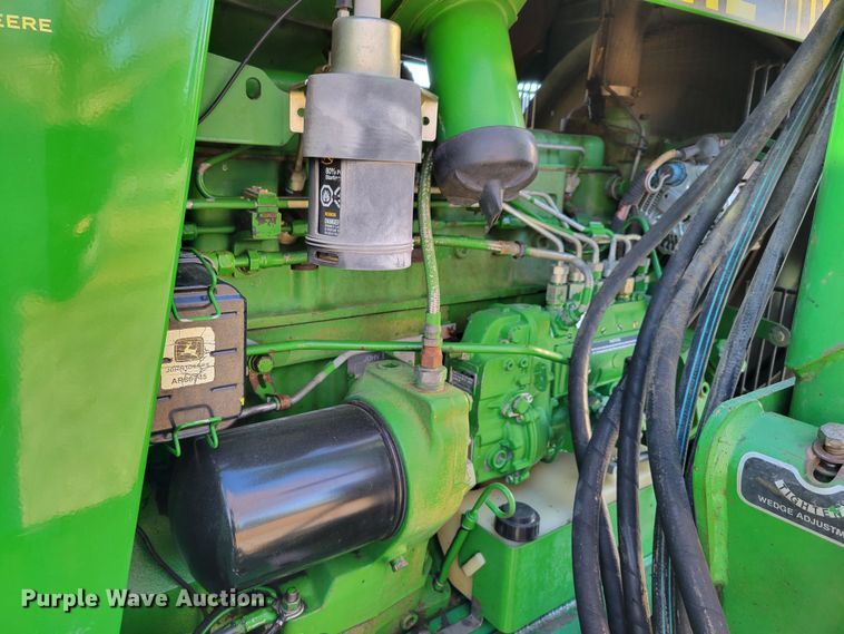 image for item DM8175 1990 John Deere 4055  tractor