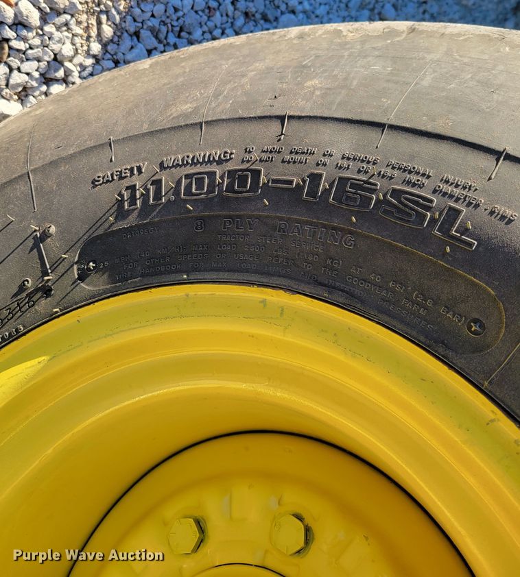 image for item DM8175 1990 John Deere 4055  tractor