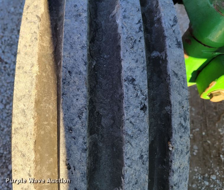 image for item DM8175 1990 John Deere 4055  tractor