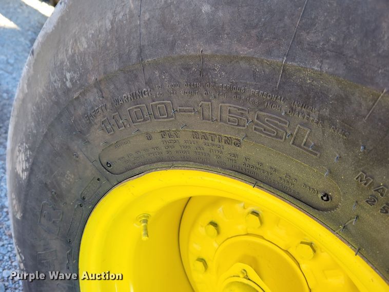 image for item DM8175 1990 John Deere 4055  tractor