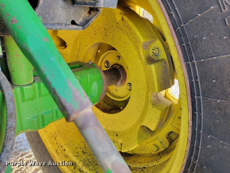 image for item DM8175 1990 John Deere 4055  tractor