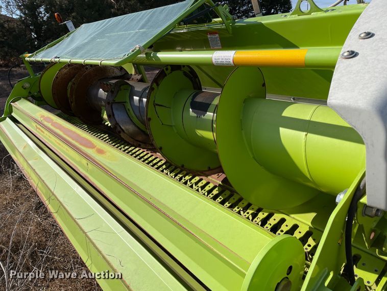 image for item DN4523 2016 Claas 380  pickup head