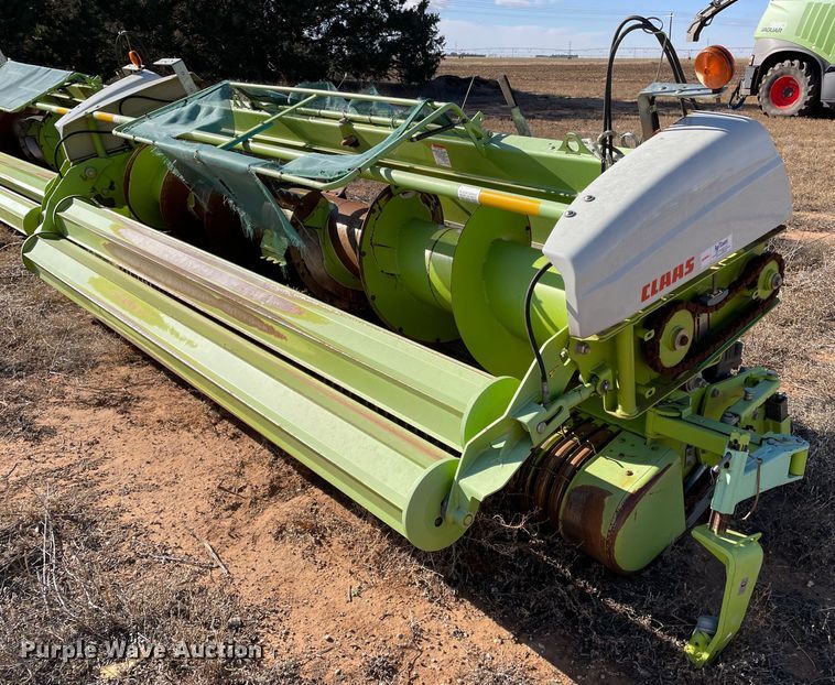 image for item DN4525 2014 Claas 380  pickup head