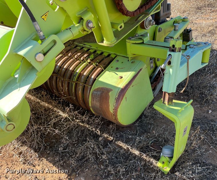 image for item DN4525 2014 Claas 380  pickup head