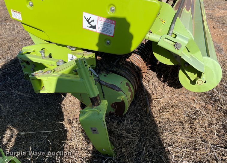 image for item DN4525 2014 Claas 380  pickup head