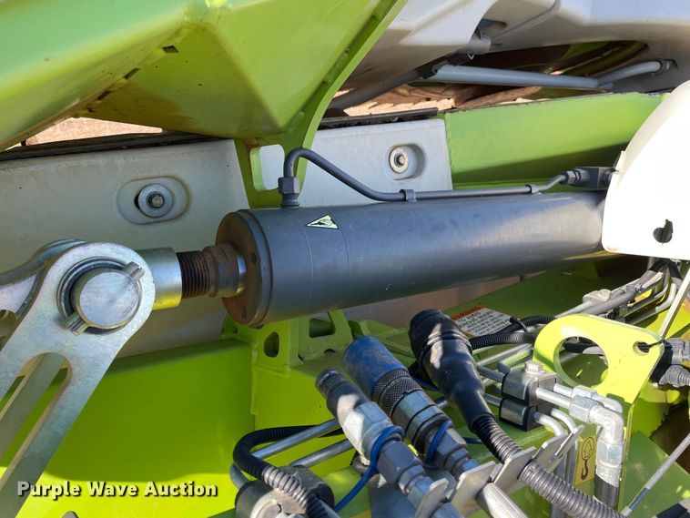 image for item DN4527 2016 Claas Orbis 900  rotary forage head