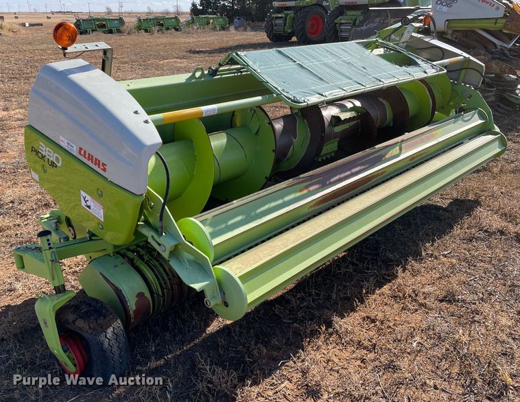 image for item DN4530 2014 Claas 380  pickup head