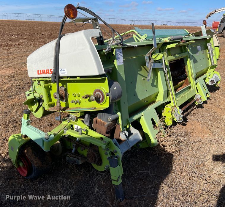 image for item DN4530 2014 Claas 380  pickup head