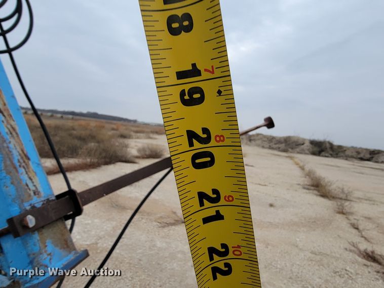 image for item HG9372 Land Runner Blue Jet  liquid fertilizer applicator