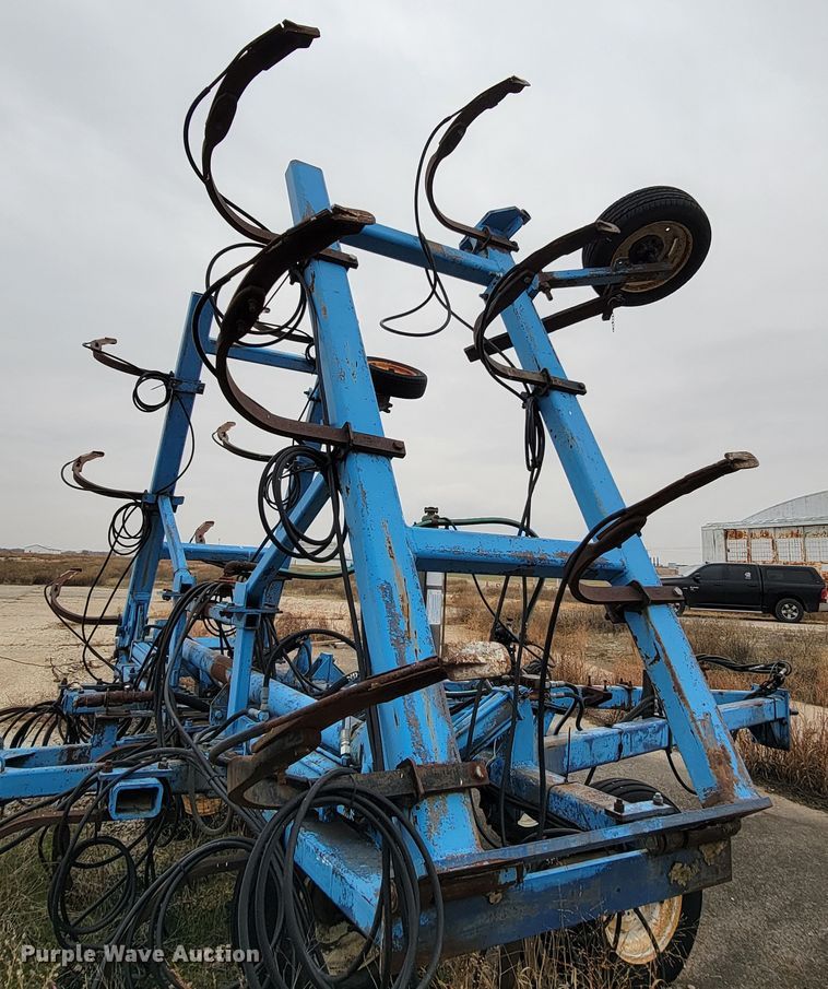 image for item HG9372 Land Runner Blue Jet  liquid fertilizer applicator