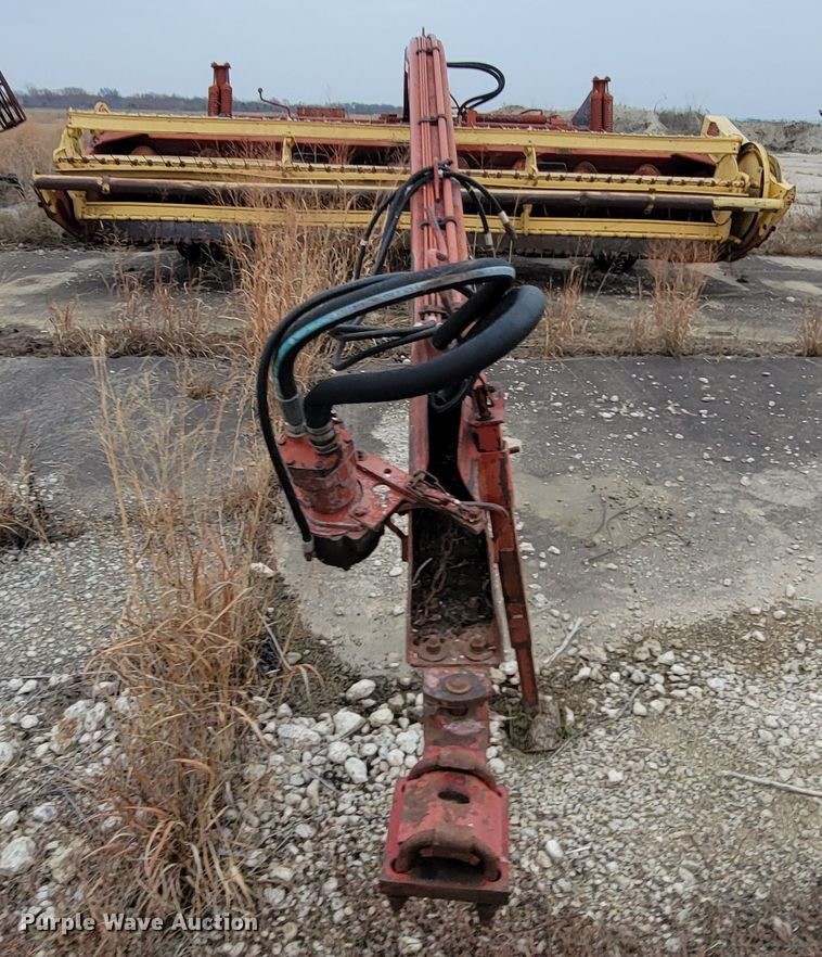 image for item HG9373 1991 New Holland 116  windrower