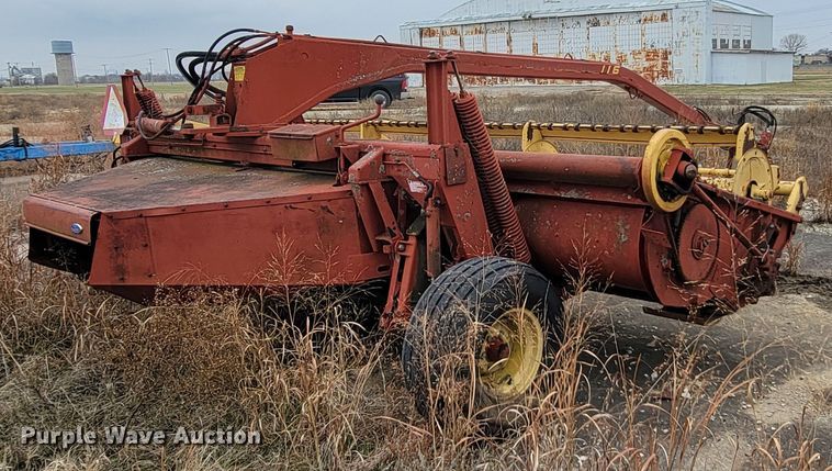 image for item HG9373 1991 New Holland 116  windrower