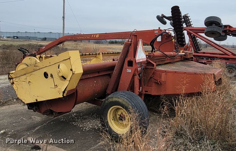 image for item HG9373 1991 New Holland 116  windrower