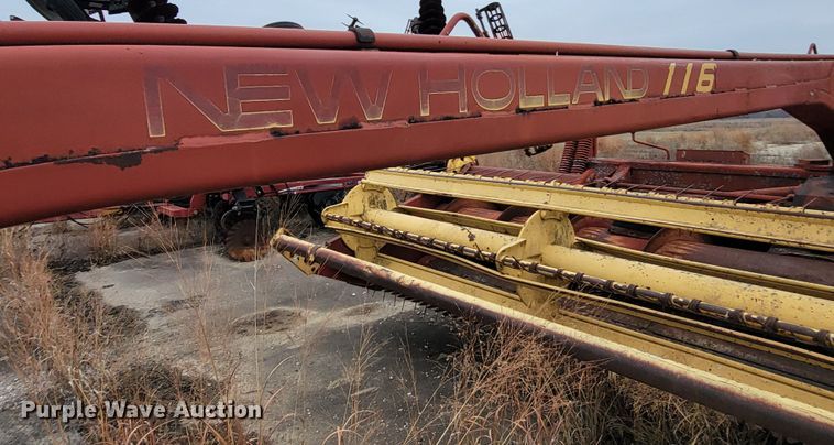 image for item HG9373 1991 New Holland 116  windrower