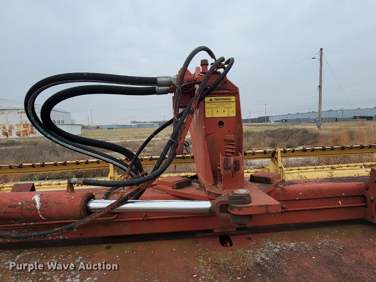 image for item HG9373 1991 New Holland 116  windrower