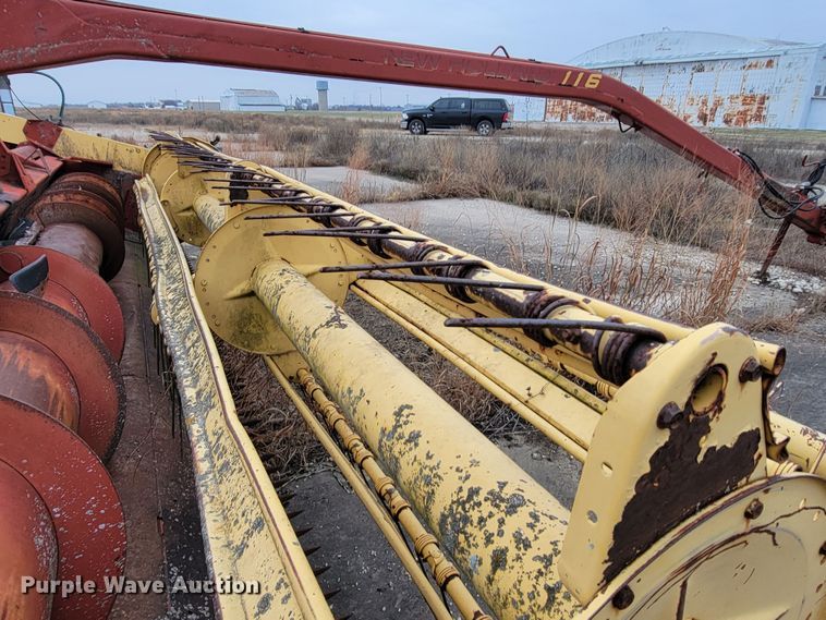 image for item HG9373 1991 New Holland 116  windrower