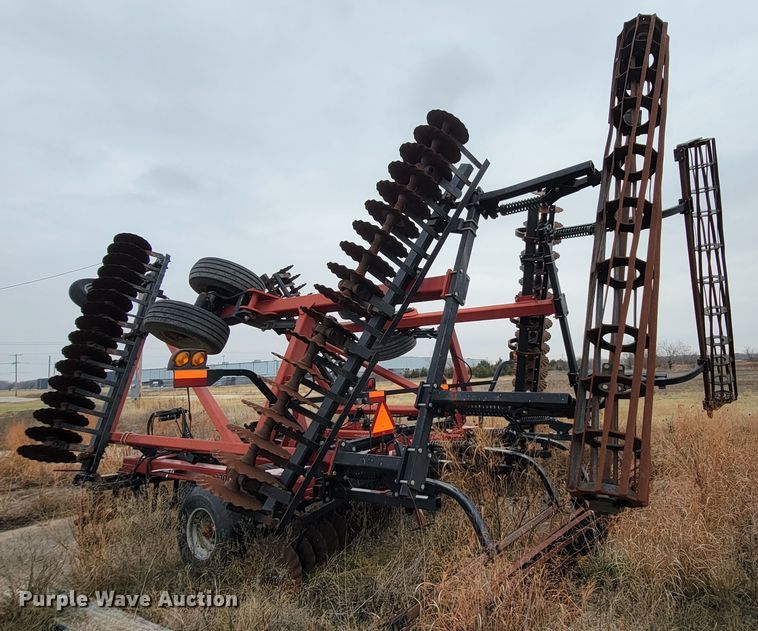 image for item HG9374 Case IH 330 Turbo  vertical tillage