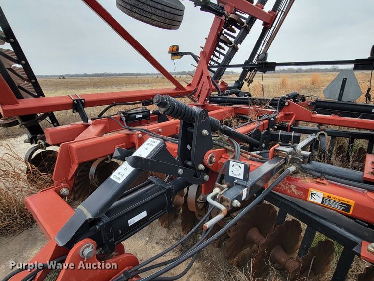 image for item HG9374 Case IH 330 Turbo  vertical tillage