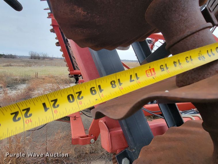 image for item HG9374 Case IH 330 Turbo  vertical tillage