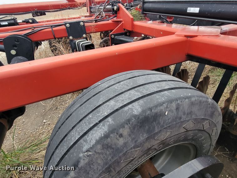 image for item HG9374 Case IH 330 Turbo  vertical tillage