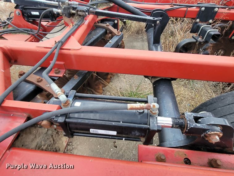 image for item HG9374 Case IH 330 Turbo  vertical tillage